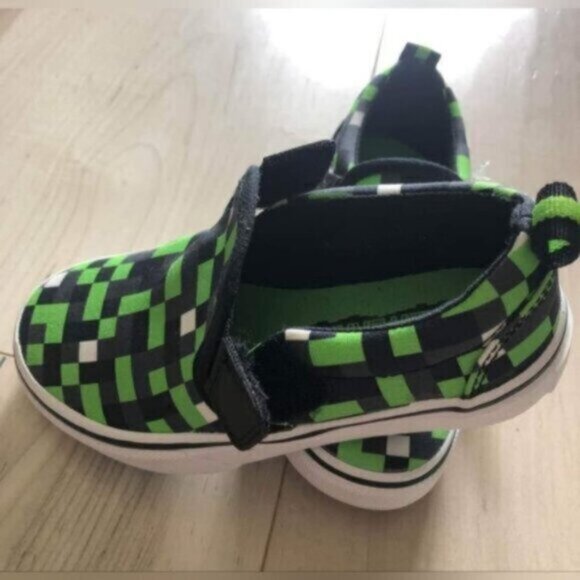 Skechers Kids Canvas slip on Sneakers - Picture 6 of 8